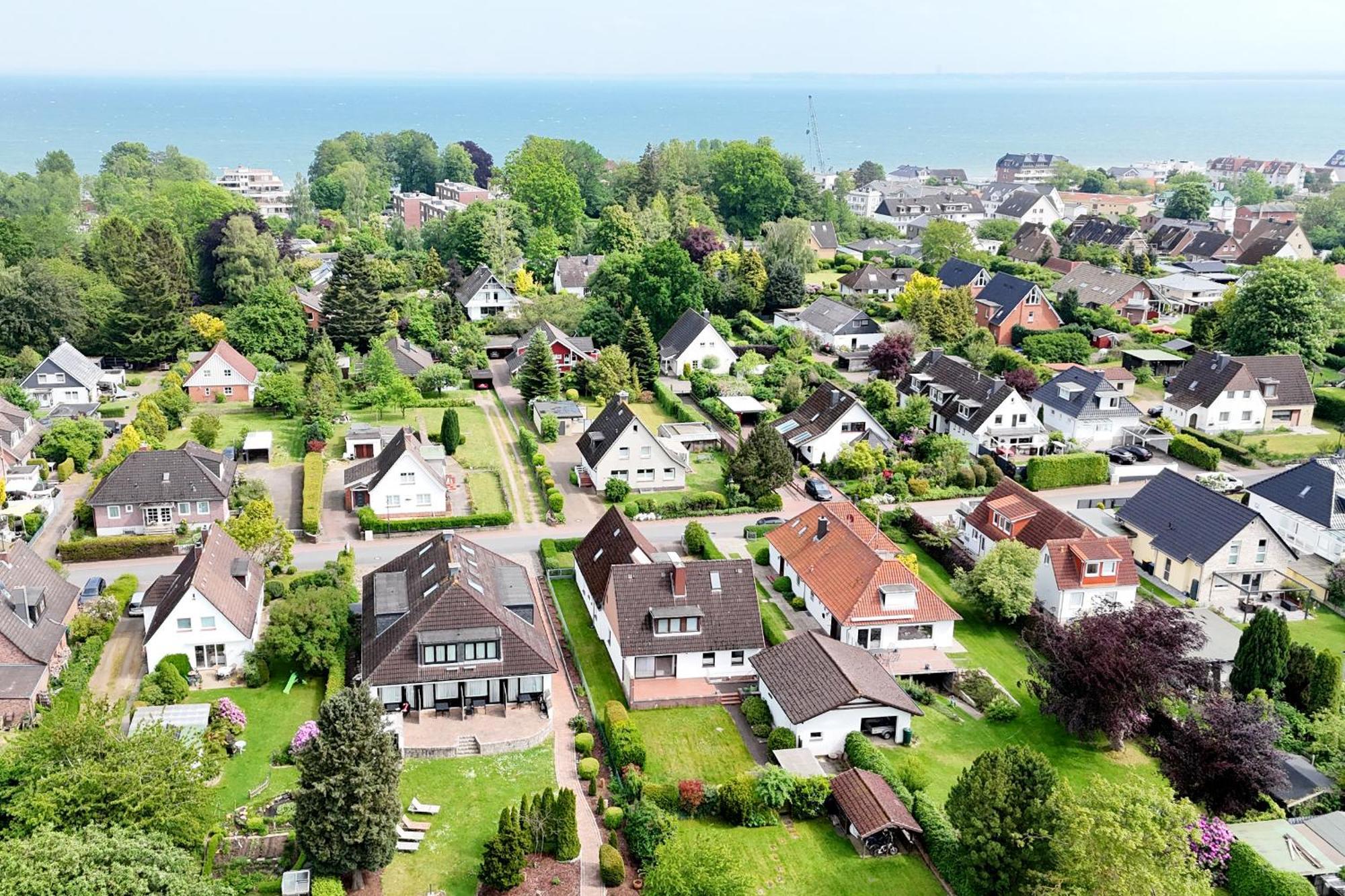 Hochwertige Ferienwohnung In Ruhiger Lage Mit Eigener Terrasse Und Parkplatz, Nur 7 Gehminuten Zum Strand Entfernt - Hoher Schlafkomfort Dank Boxspringbett Scharbeutz Exteriör bild